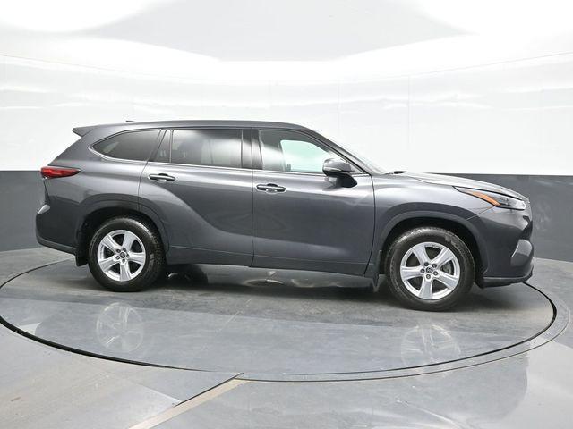 2022 Toyota Highlander - $29,905