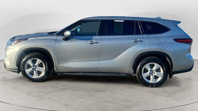 2020 Toyota Highlander LE