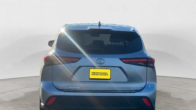 2020 Toyota Highlander LE