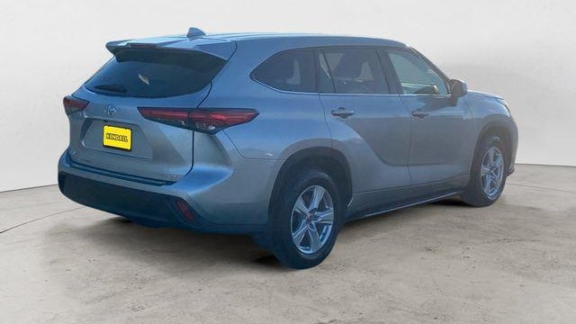2020 Toyota Highlander LE