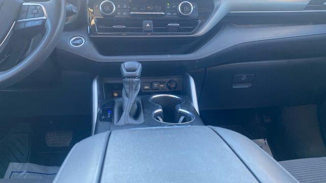 2020 Toyota Highlander LE