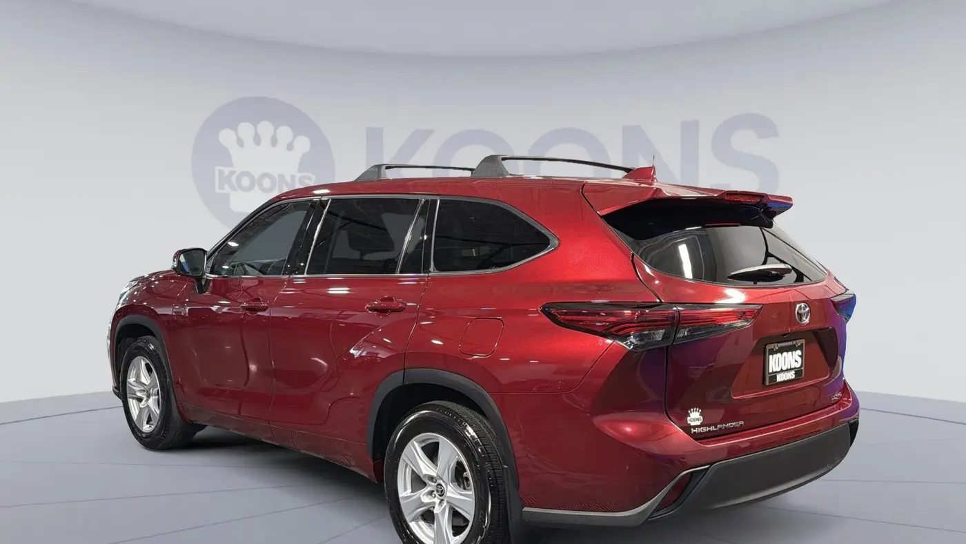 2020 Toyota Highlander LE
