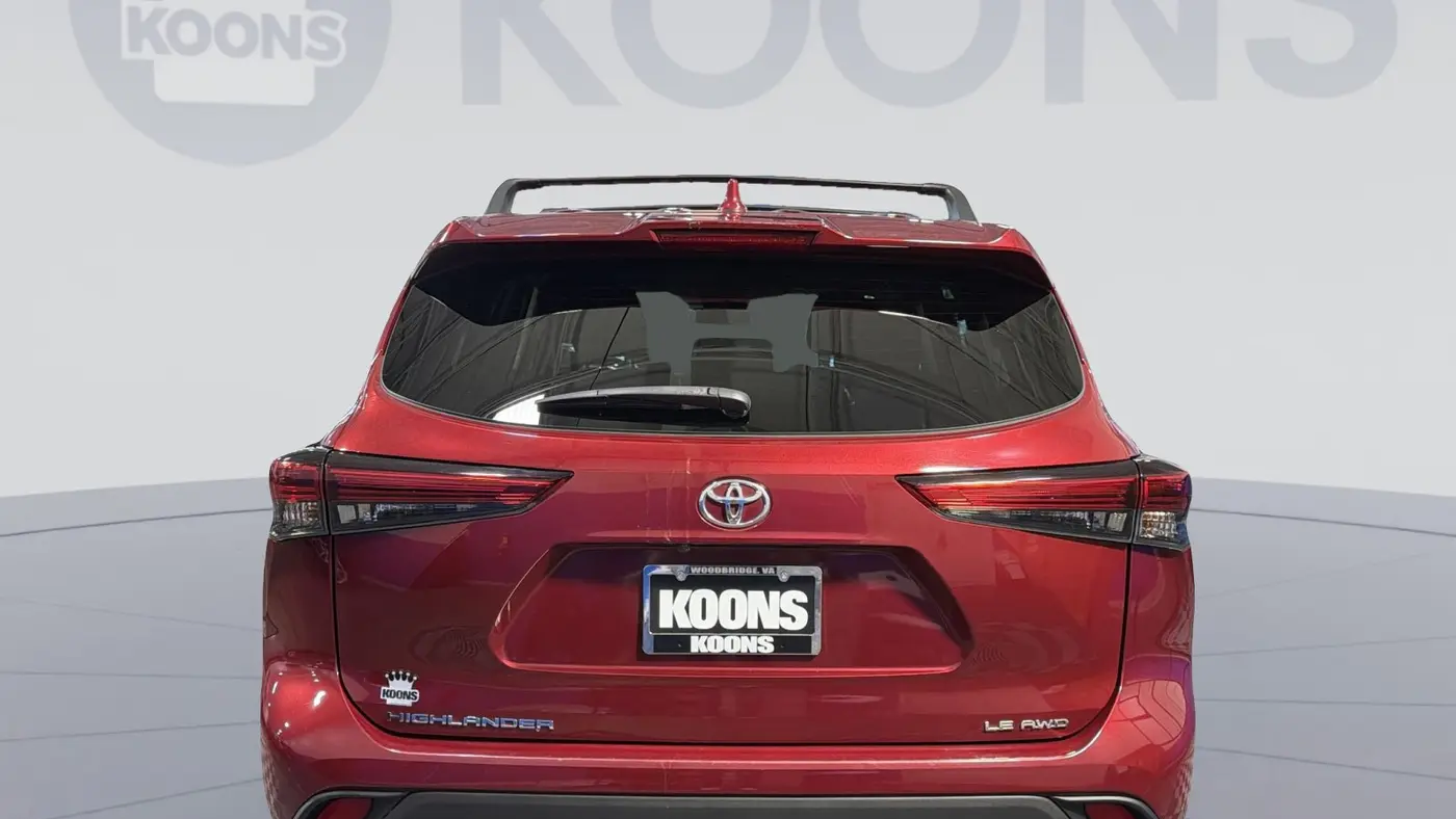 2020 Toyota Highlander LE