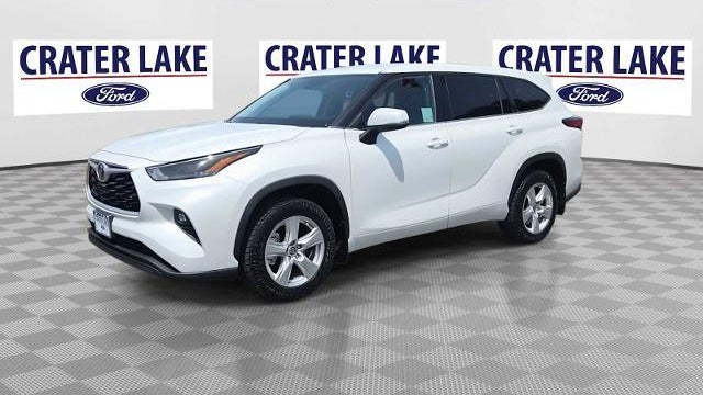 2022 Toyota Highlander LE