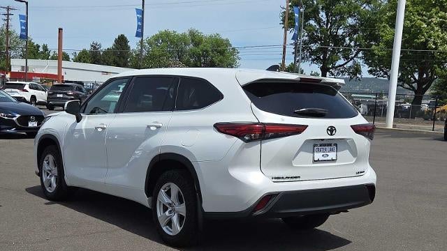 2022 Toyota Highlander LE