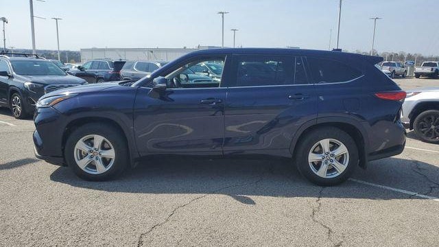 2021 Toyota Highlander LE