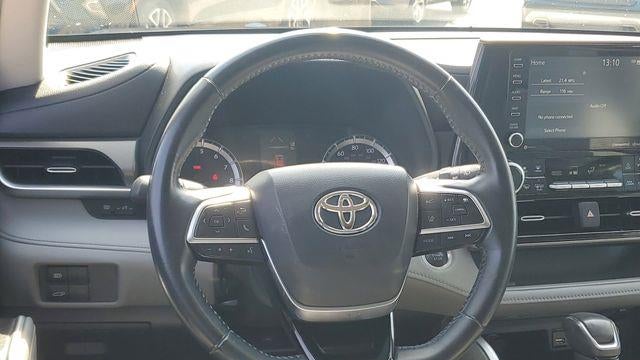 2021 Toyota Highlander LE