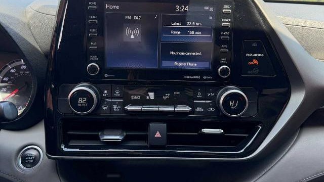 2021 Toyota Highlander LE