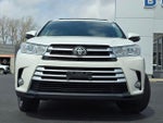 2017 Highlander Thumbnail 11