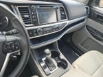 2017 Highlander Thumbnail 20