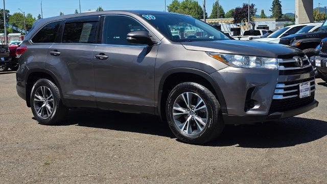 2019 Toyota Highlander LE