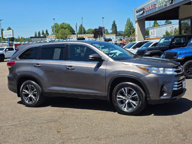 2019 Toyota Highlander - $19,999