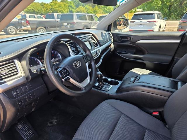 2019 Toyota Highlander - $19,999