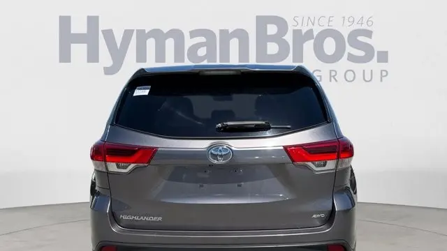 2019 Toyota Highlander LE