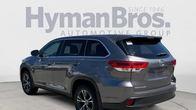 2019 Toyota Highlander LE