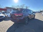2019 Highlander Thumbnail 5