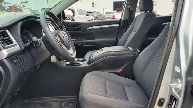 2017 Toyota Highlander LE