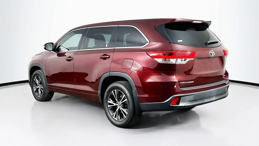 2018 Toyota Highlander LE