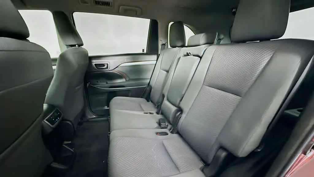 2018 Toyota Highlander LE