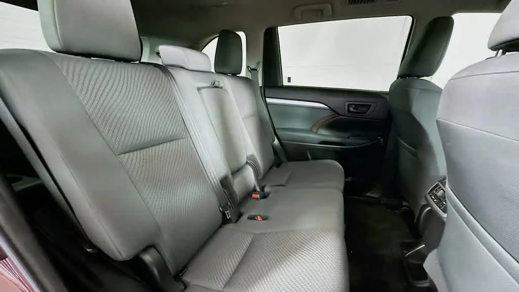 2018 Toyota Highlander LE