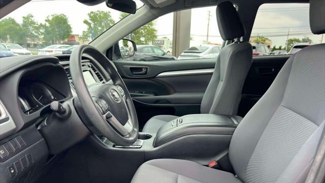 2018 Toyota Highlander LE