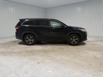 2018 Highlander Thumbnail 10