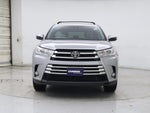 2017 Highlander Thumbnail 5