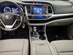 2017 Highlander Thumbnail 9