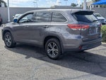 2019 Highlander Thumbnail 4