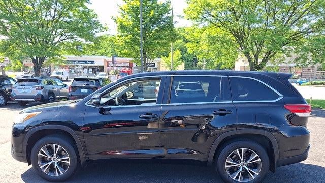 2017 Toyota Highlander LE