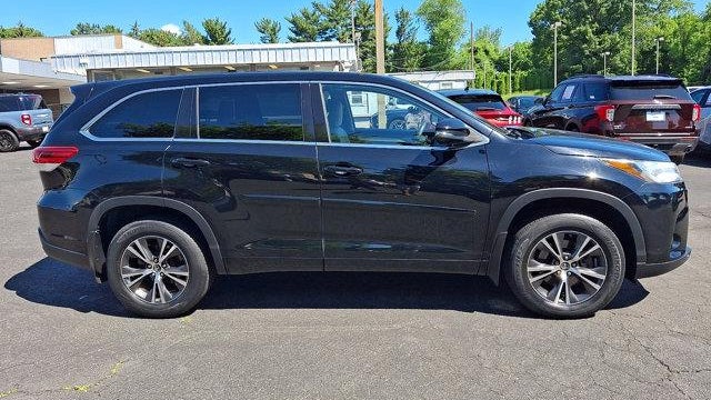 2017 Toyota Highlander LE