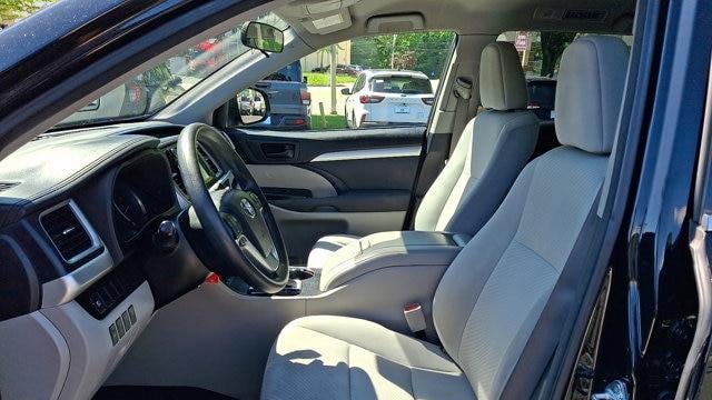 2017 Toyota Highlander LE