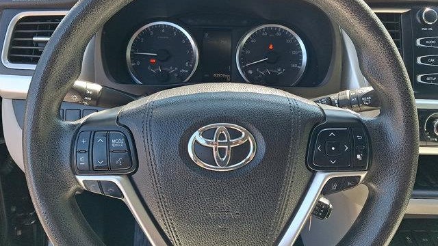 2017 Toyota Highlander LE