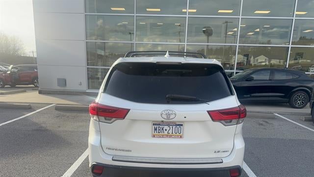 2017 Toyota Highlander LE