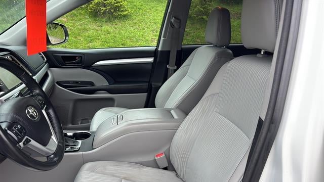 2017 Toyota Highlander LE