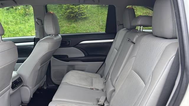 2017 Toyota Highlander LE