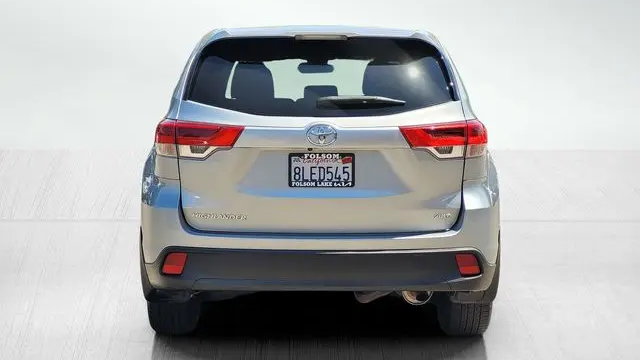 2019 Toyota Highlander LE