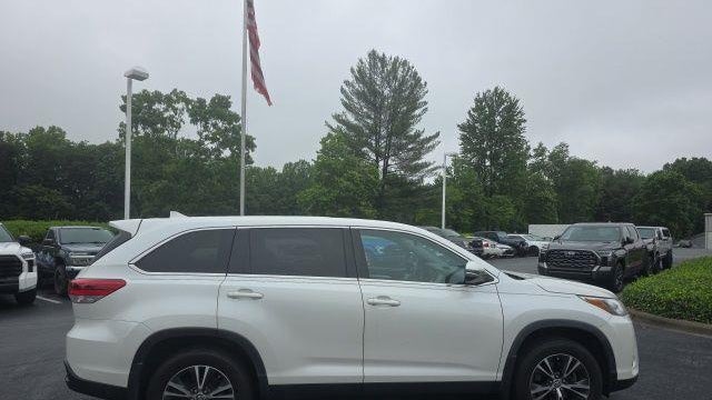 2019 Toyota Highlander LE Plus