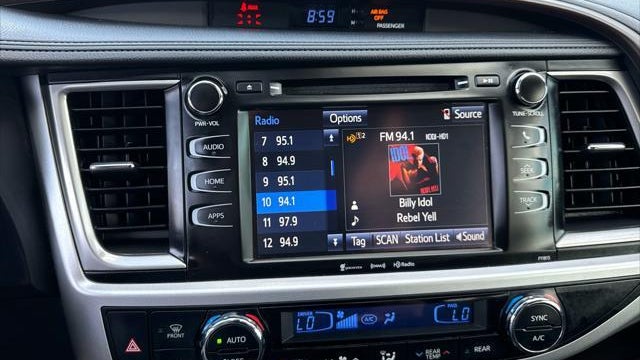 2019 Toyota Highlander LE Plus