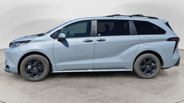 2025 Toyota Sienna Woodland Edition