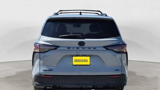 2025 Toyota Sienna Woodland Edition