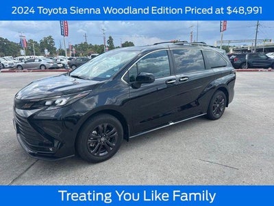 2024 Toyota Sienna AWD Woodland Edition 7-Passenger 4DR Mini-Van