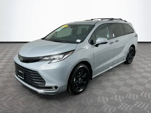 2026 Toyota Sienna - $59,900