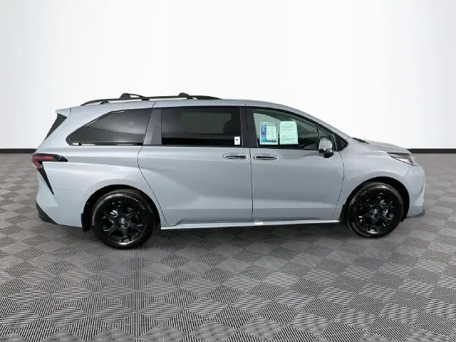 2026 Toyota Sienna - $59,900