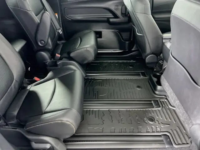 2026 Toyota Sienna - $61,900