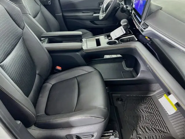2026 Toyota Sienna - $61,900