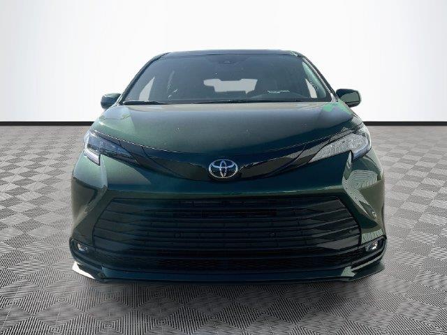 2026 Toyota Sienna - $59,800
