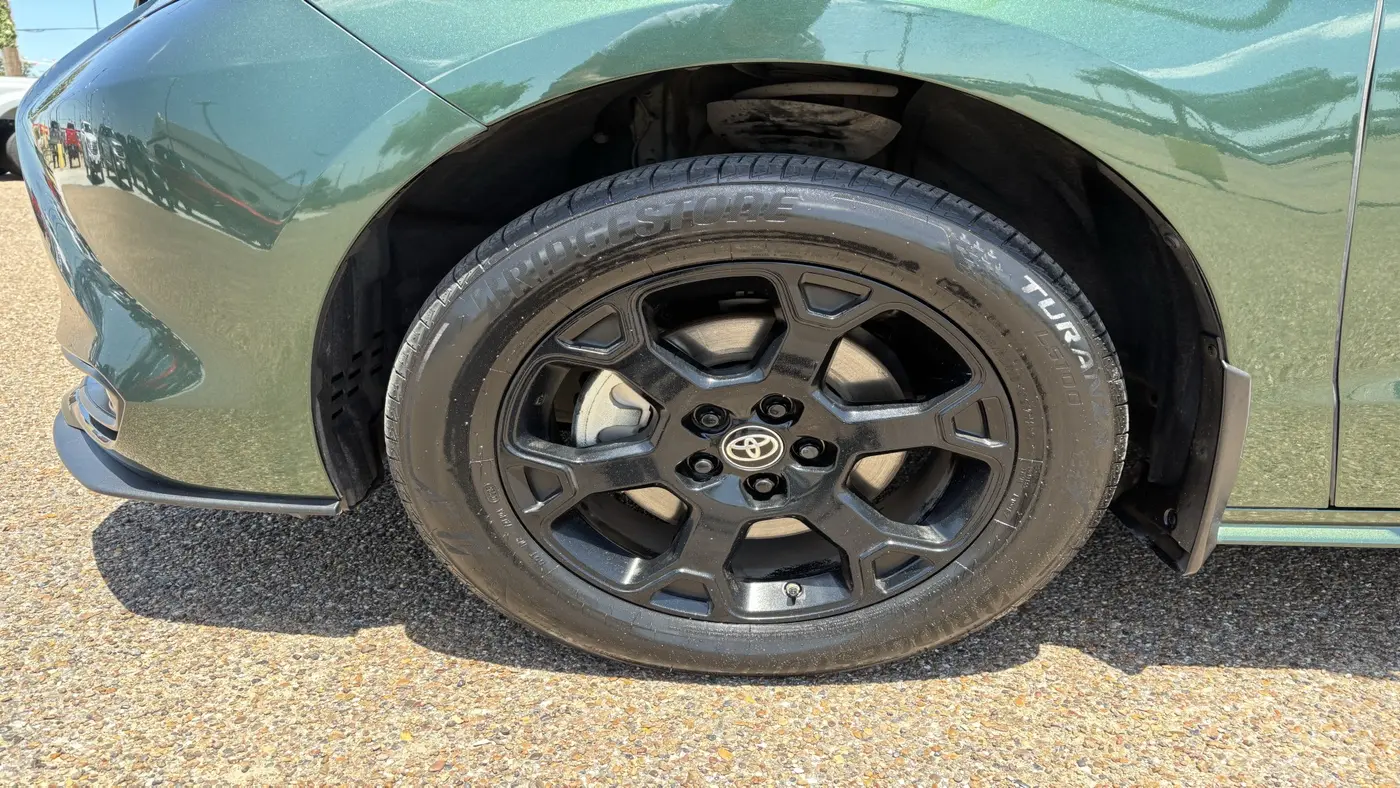 2025 Toyota Sienna Woodland Edition