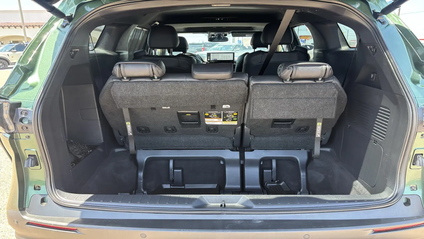 2025 Toyota Sienna Woodland Edition
