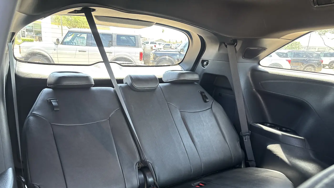 2025 Toyota Sienna Woodland Edition